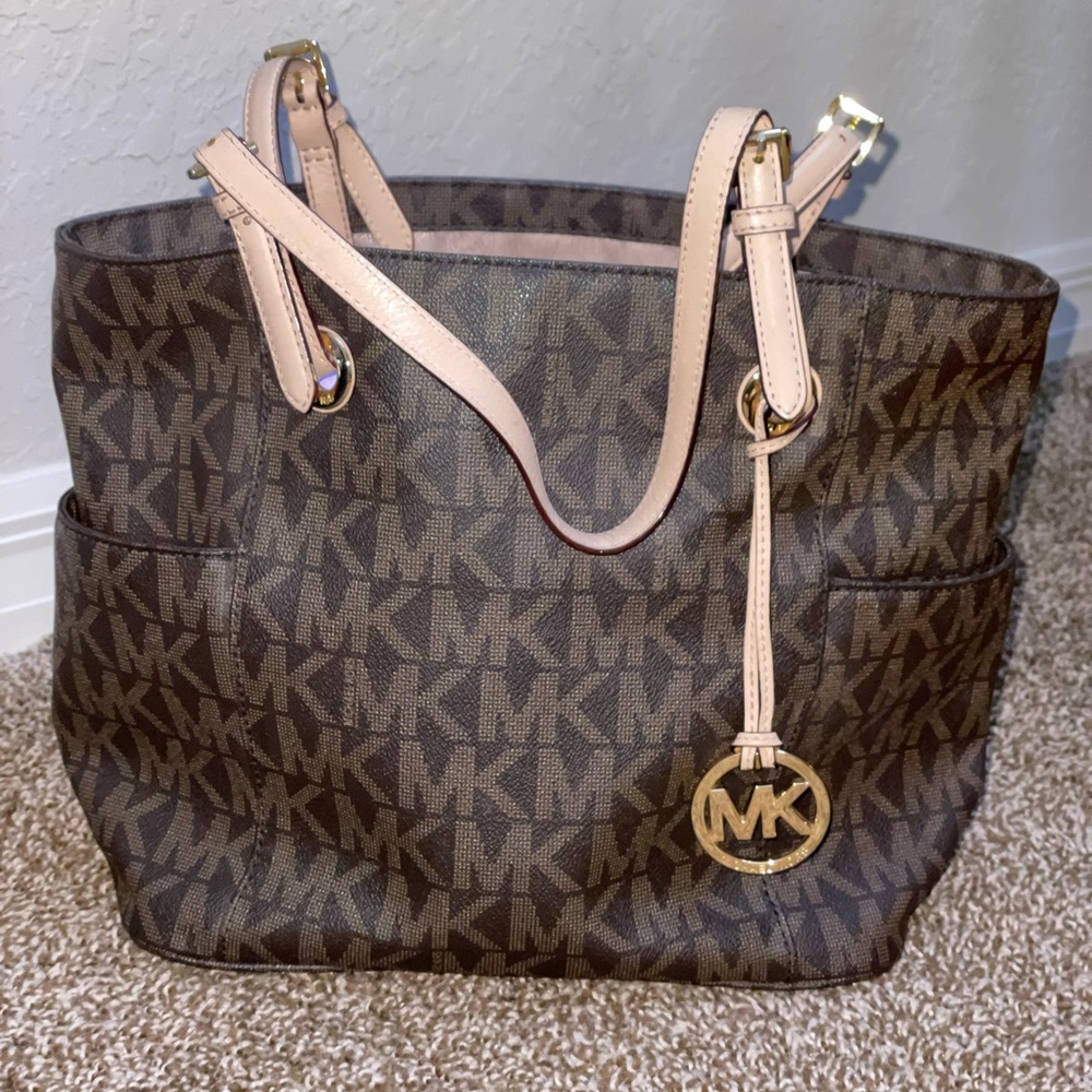 ‼️SOLD‼️Michael Kors Tote